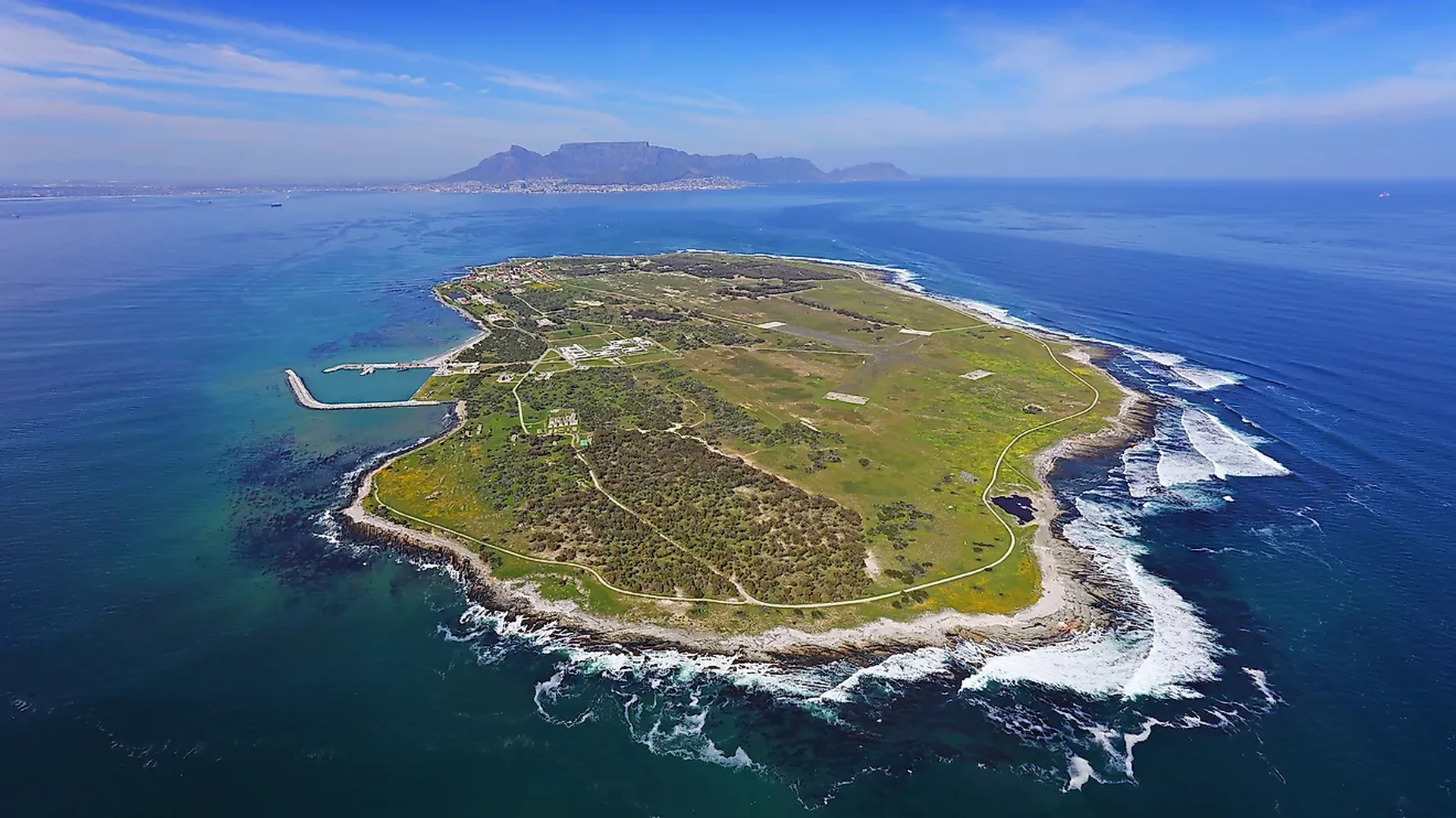 Robben Island 2025–2026: Tour Guide, Tickets, Nelson Mandela's Cell & History